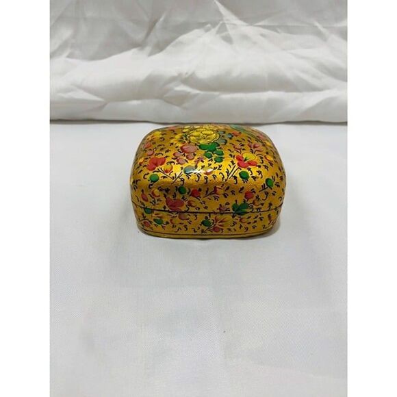 Vintage Kashmir Homemade Trinket Box Black Lacquered Floral Design 3.5 X 2.5 In. - Picture 2 of 9